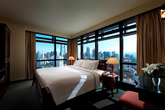 <p>On this day you are full day free. Stay at hotel.</p>
