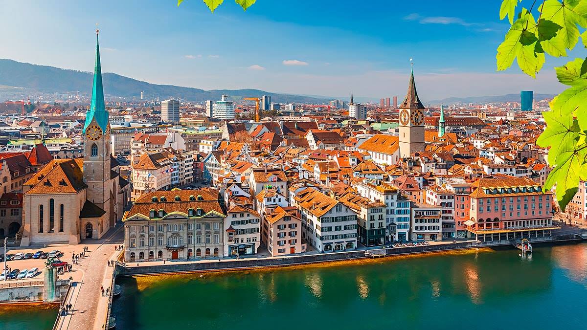 EUROPE AMSTERDAM TO PARIS (09 NIGHTS & 10 DAYS)