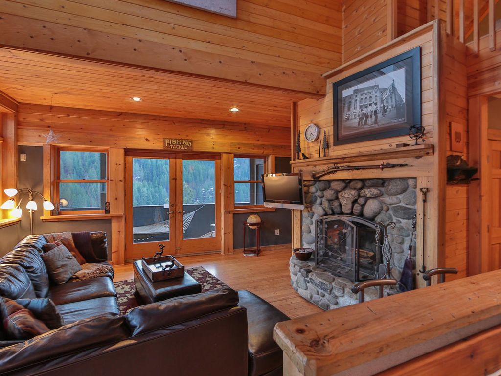 Full day free . Rest in your hotel room for full day.